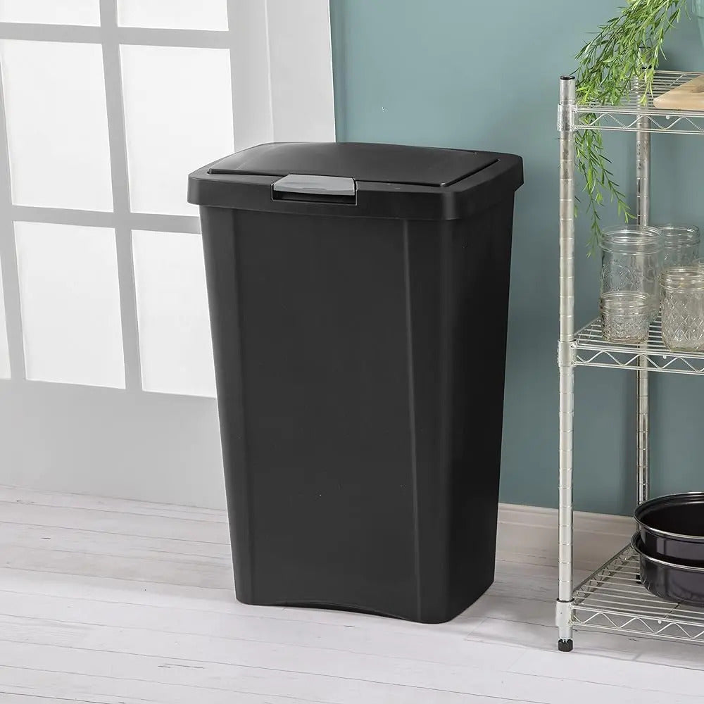 Cesto Sterilite negro para basura · 13 galones