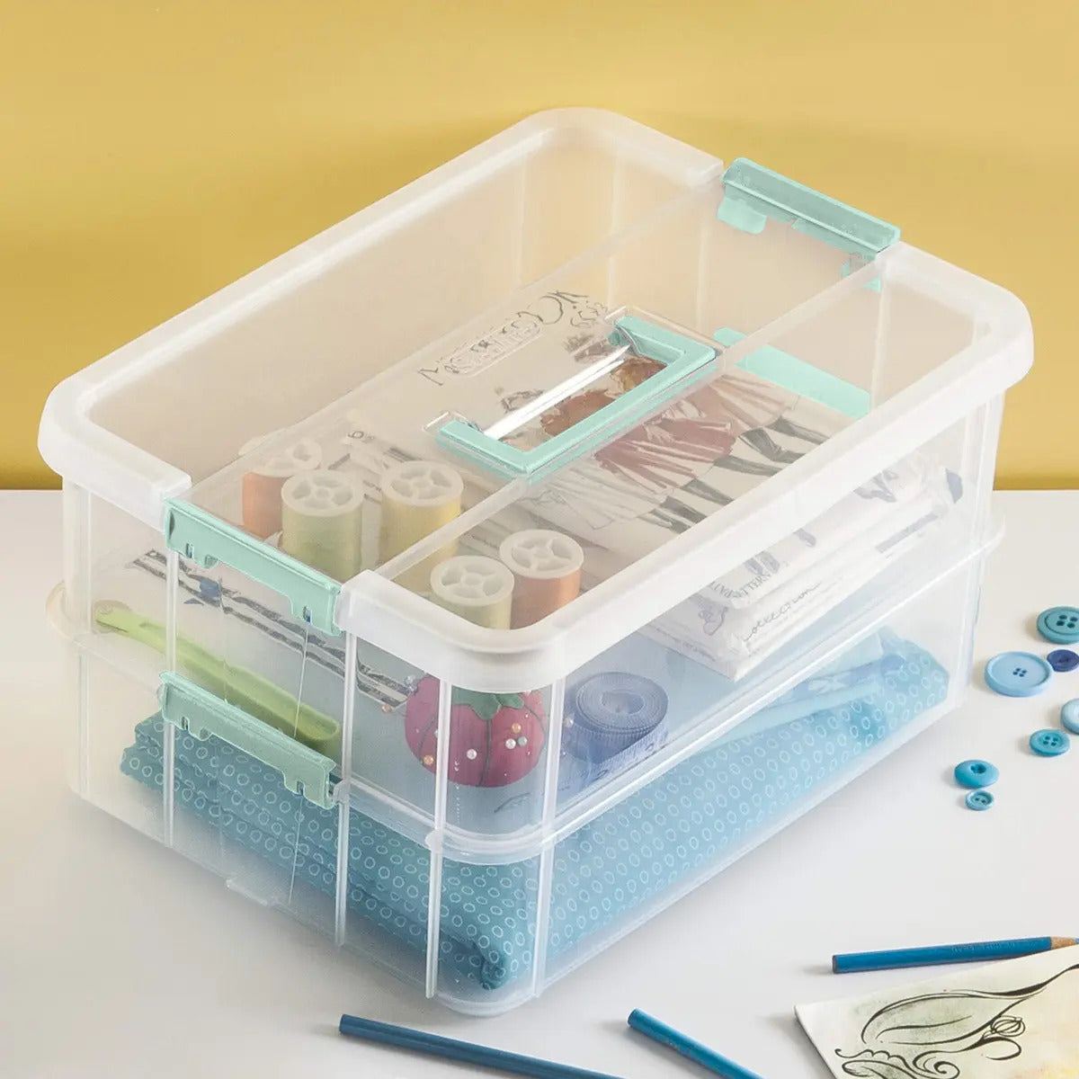 Caja Sterilite de 2 niveles con asa · 14 pulgadas